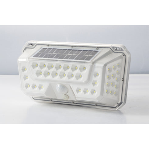 SOLARNA SVETILJKA B32 ZIDNA